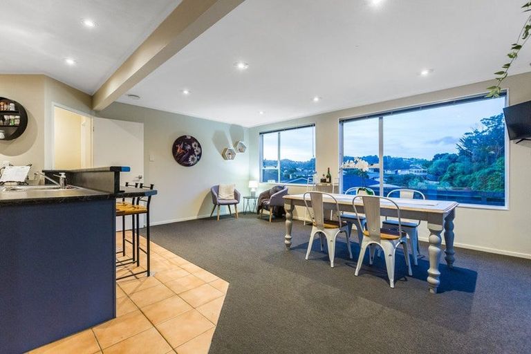 Photo of property in 47 Hicks Close, Whitby, Porirua, 5024