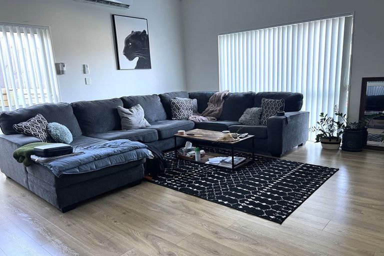 Photo of property in 151 Tiriwa Drive, Massey, Auckland, 0614