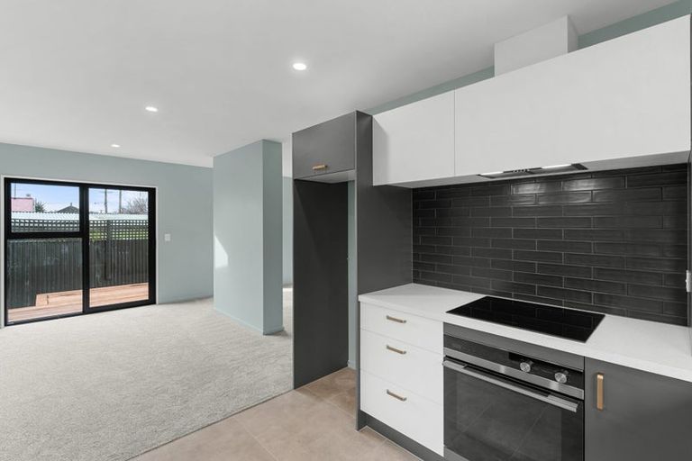 Photo of property in 8b Mackworth Street, Woolston, Christchurch, 8062