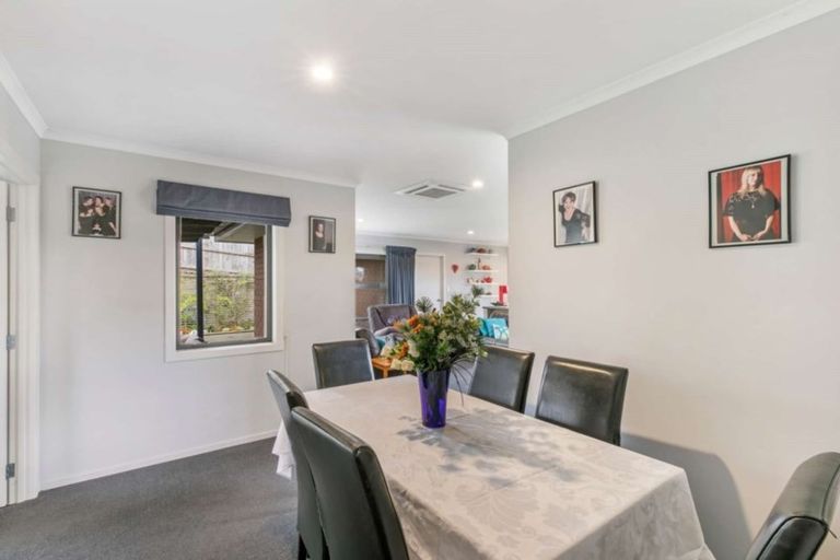 Photo of property in 117 Te Manatu Drive, Huntington, Hamilton, 3210