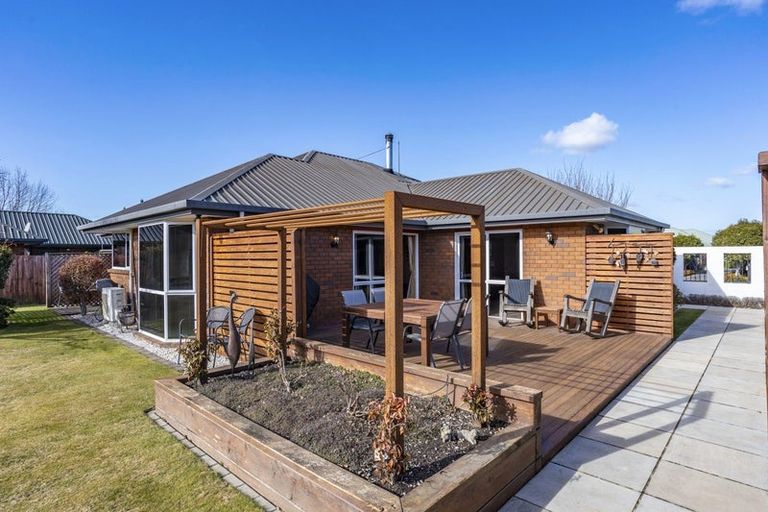 Photo of property in 30 Carmana Gardens, Rangiora, 7400