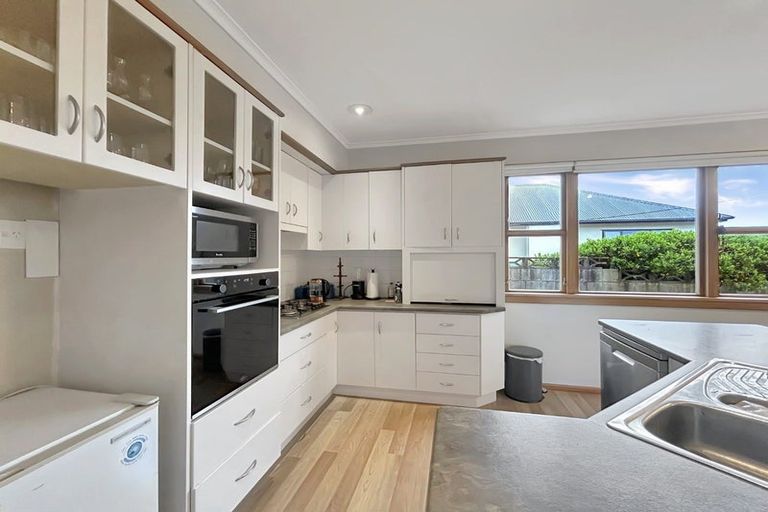 Photo of property in 17 Renfrew Street, Waikiwi, Invercargill, 9810