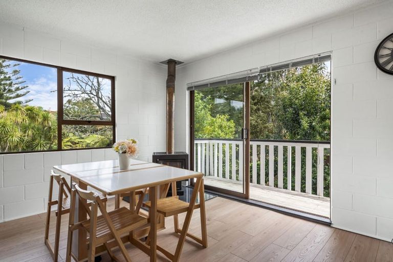 Photo of property in 1/24 Glamorgan Drive, Torbay, Auckland, 0630