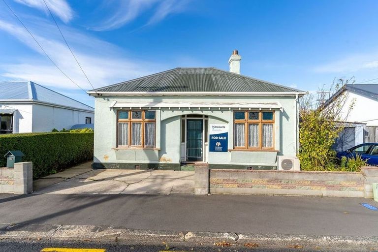 Photo of property in 91 Oxford Street, South Dunedin, Dunedin, 9012