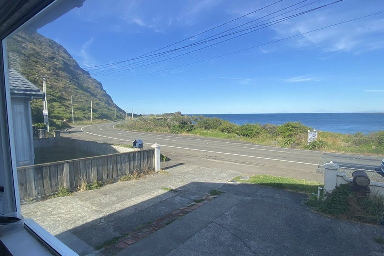 Photo of property in 45 Moa Point Road, Moa Point, Wellington, 6022
