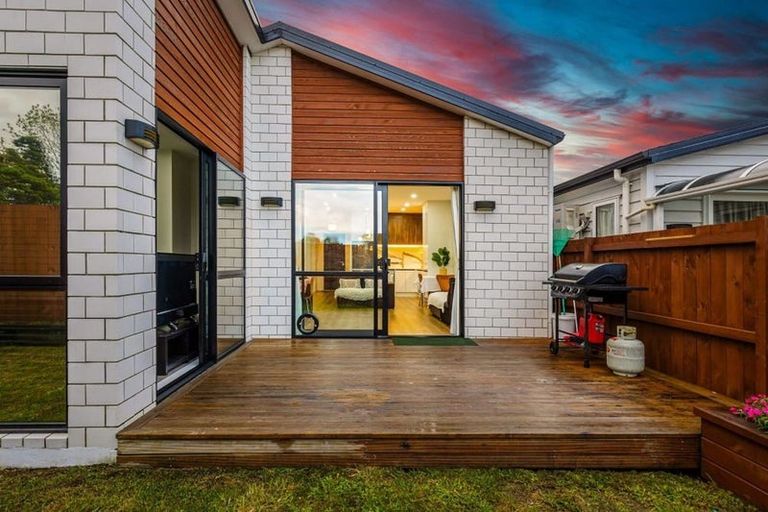 Photo of property in 13 Matakohe Road, Westgate, Auckland, 0814
