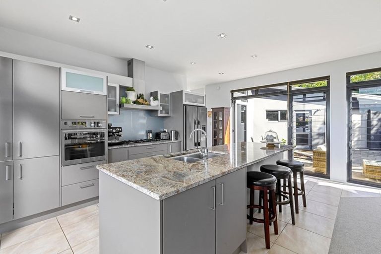 Photo of property in 15 Maire Road, Orewa, 0931