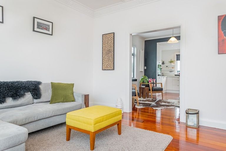 Photo of property in 23 Guy Avenue, Takaro, Palmerston North, 4410