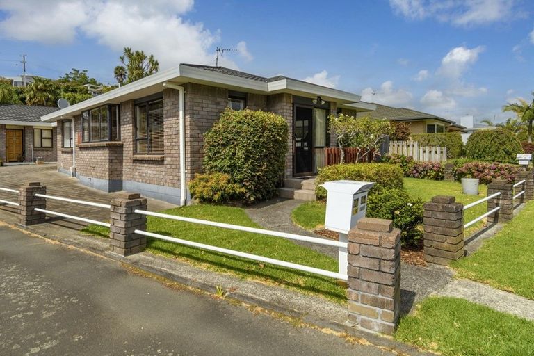 Photo of property in 96a Vale Street, Otumoetai, Tauranga, 3110