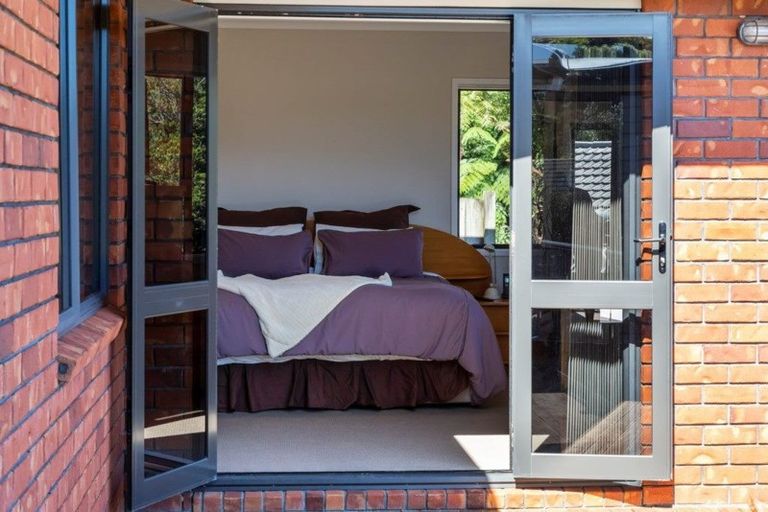 Photo of property in 223 Heta Road, Merrilands, New Plymouth, 4312