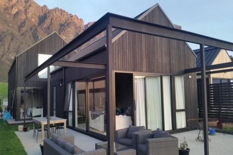 Photo of property in 29 Double Cone Road, Jacks Point, Queenstown, 9371