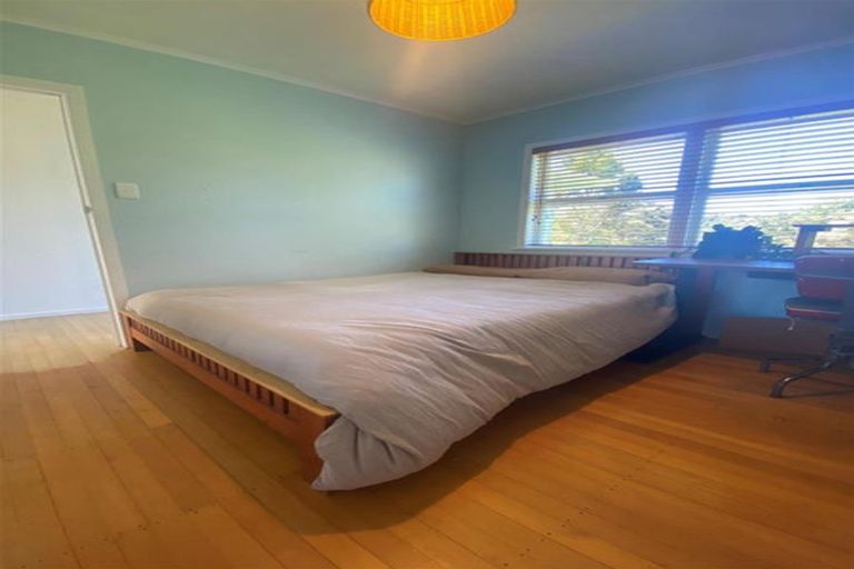 Photo of property in 153 Laingholm Drive, Laingholm, Auckland, 0604