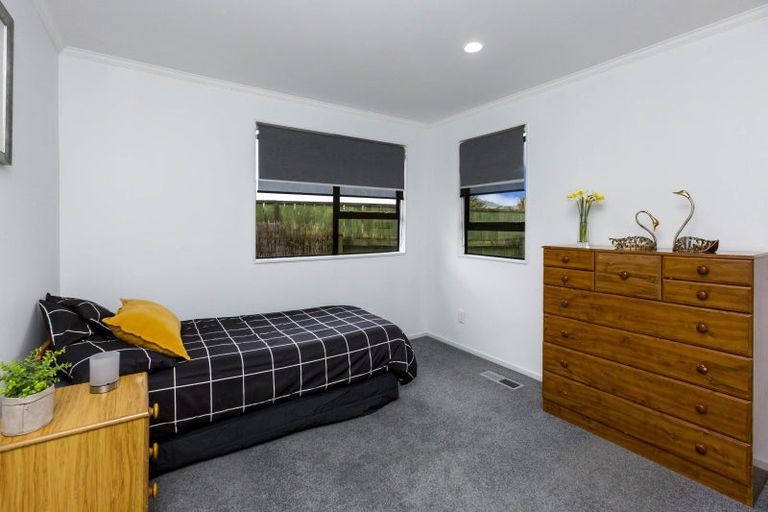 Photo of property in 3 Topaz Street, Birchville, Upper Hutt, 5018
