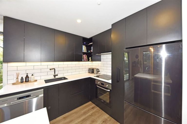 Photo of property in 188 Aorangi Road, Bryndwr, Christchurch, 8053