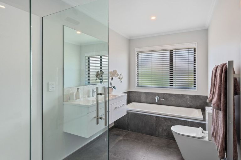 Photo of property in 11 Leader Street, Marshland, Christchurch, 8083