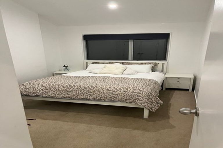 Photo of property in 7a Seymour Road, Sunnyvale, Auckland, 0612