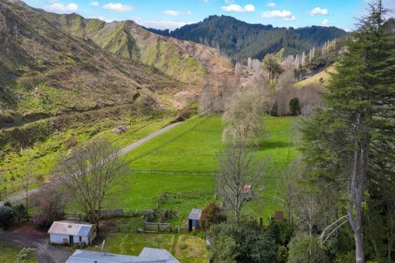 Photo of property in 1186 Tangahoe Valley Road, Ohangai, Hawera, 4674