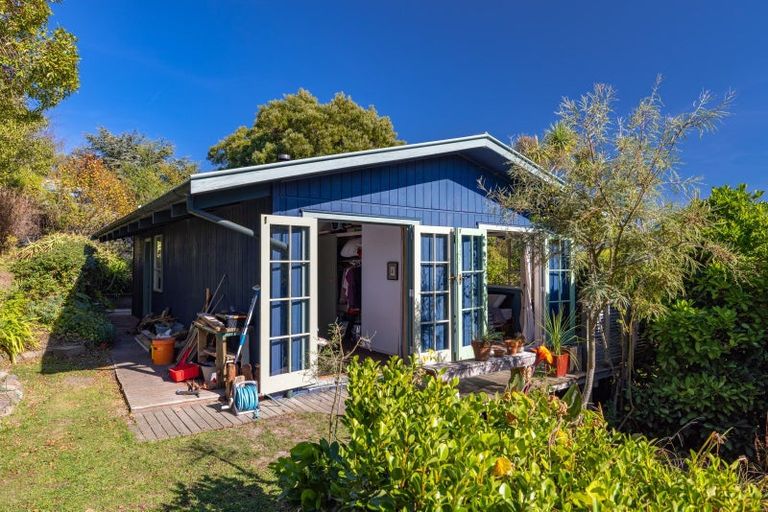 Photo of property in 13 Purau Avenue, Diamond Harbour, 8972