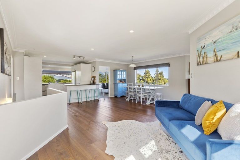Photo of property in 27 Stella Drive, Clarks Beach, 2122