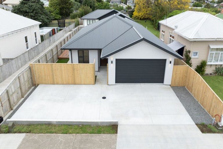 Photo of property in 17 Alma Road, Gonville, Wanganui, 4501