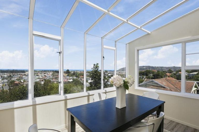 Photo of property in 52 Moana Crescent, Musselburgh, Dunedin, 9013