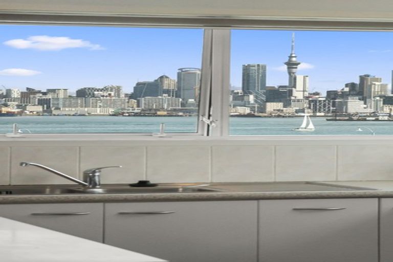 Photo of property in 1/47 Clarence Street, Devonport, Auckland, 0624