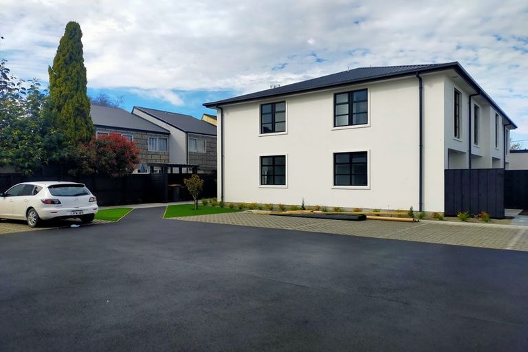 Photo of property in 16 Fairfield Avenue, Addington, Christchurch, 8024