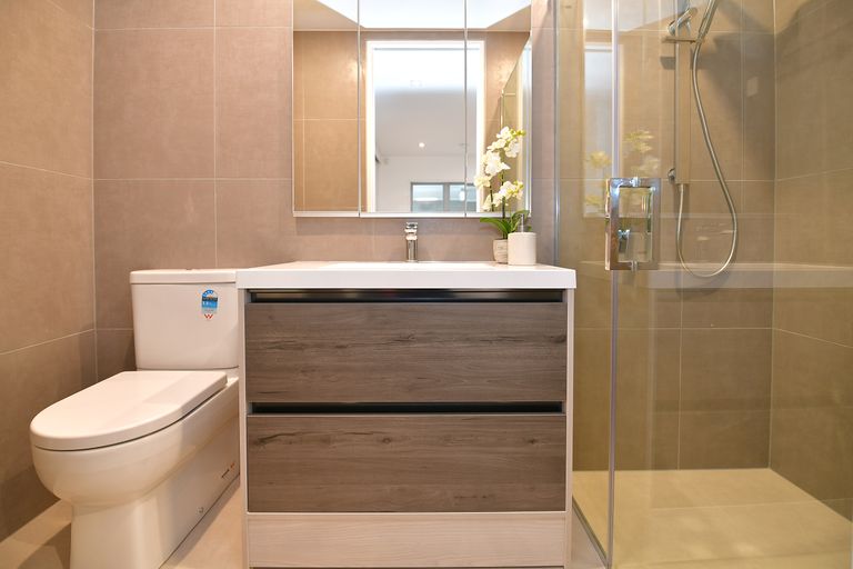 Photo of property in 305/252 Centreway Road, Orewa, 0931