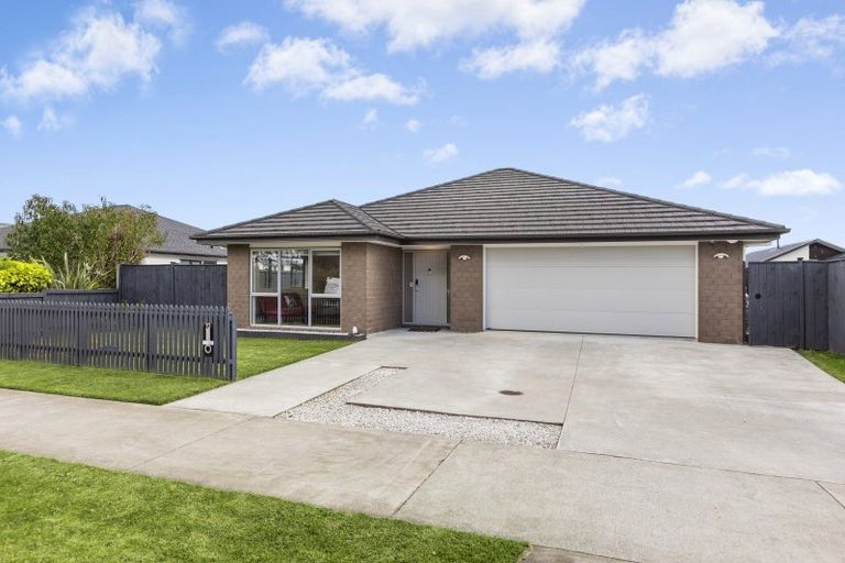 Photo of property in 93 Mclarin Road, Glenbrook, Waiuku, 2681
