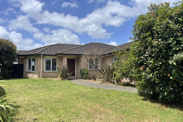 Photo of property in 24 Lili Chen Way, Mangere Bridge, Auckland, 2022