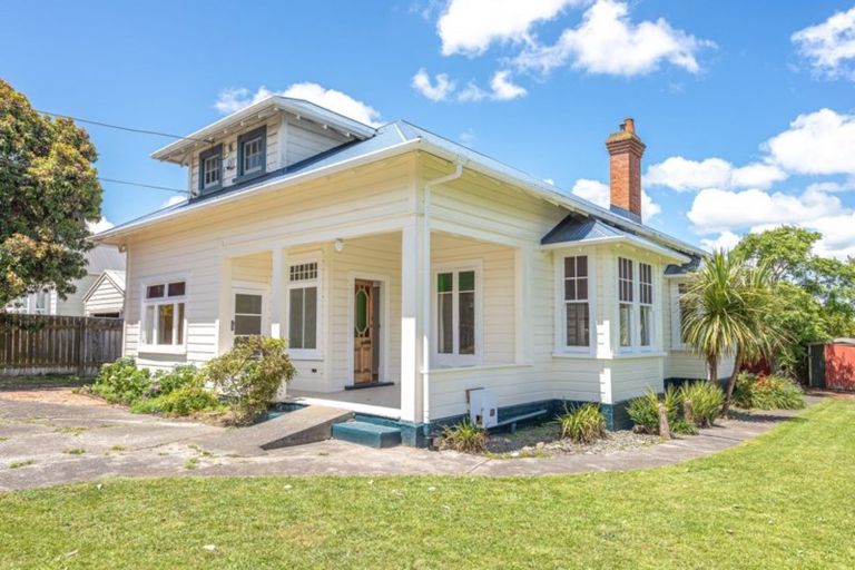 Photo of property in 4 Stark Street, Durie Hill, Whanganui, 4500