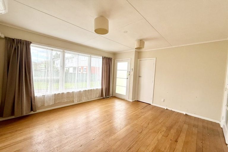 Photo of property in Oberon Flats, 48a Merton Street, Trentham, Upper Hutt, 5018
