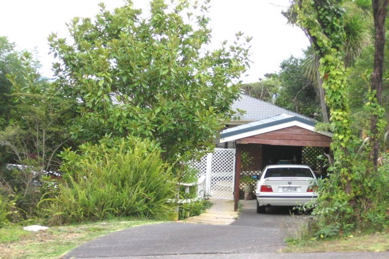 Photo of property in 3 Seahorse Place, Beach Haven, Auckland, 0626