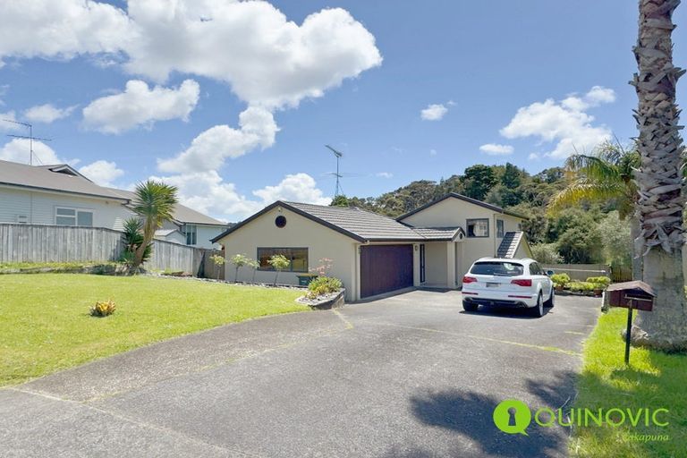 Photo of property in 4 Widdison Place, Albany, Auckland, 0632