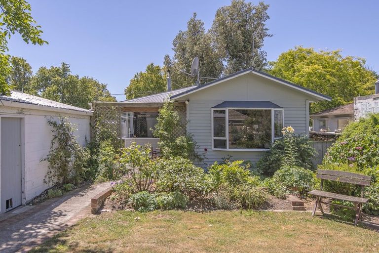 Photo of property in 140 Studholme Street, Somerfield, Christchurch, 8024