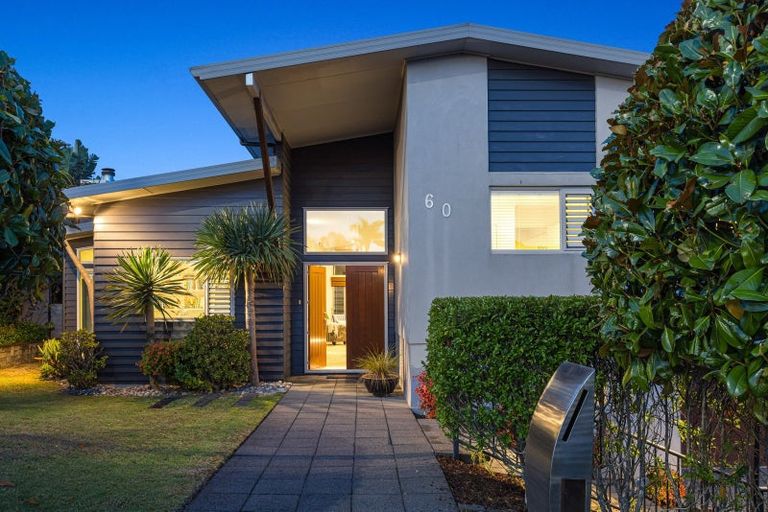 Photo of property in 60 Chesterfield Way, Orewa, 0931