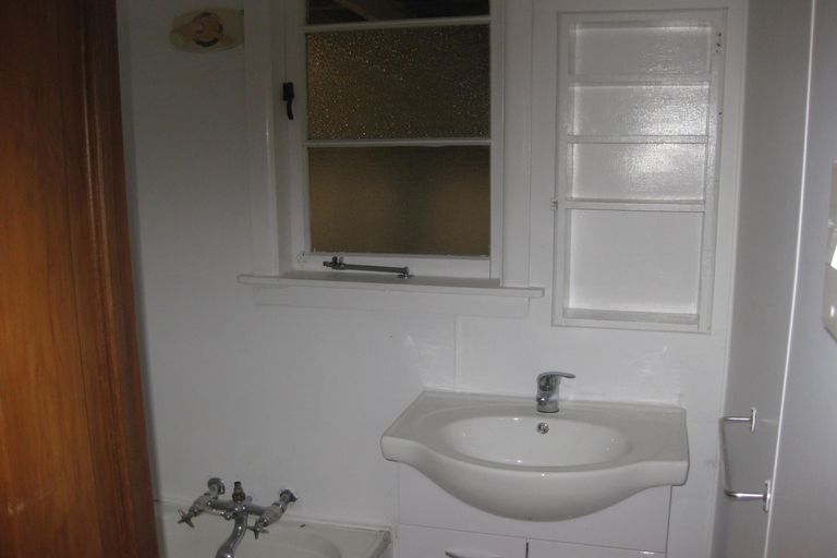 Photo of property in 35 Waipa Esplanade, Ngaruawahia, 3720