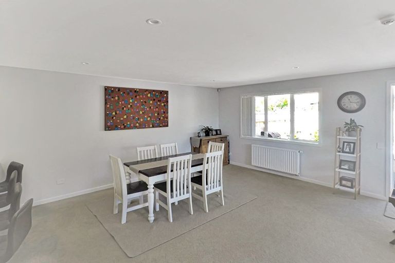 Photo of property in 47a Banks Boulevard, Whitby, Porirua, 5024