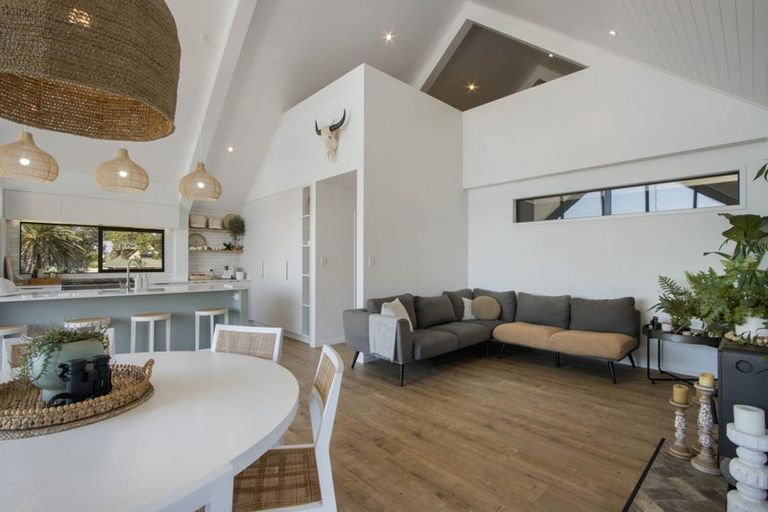 Photo of property in 10b Beach Road, Waihi Beach, 3611