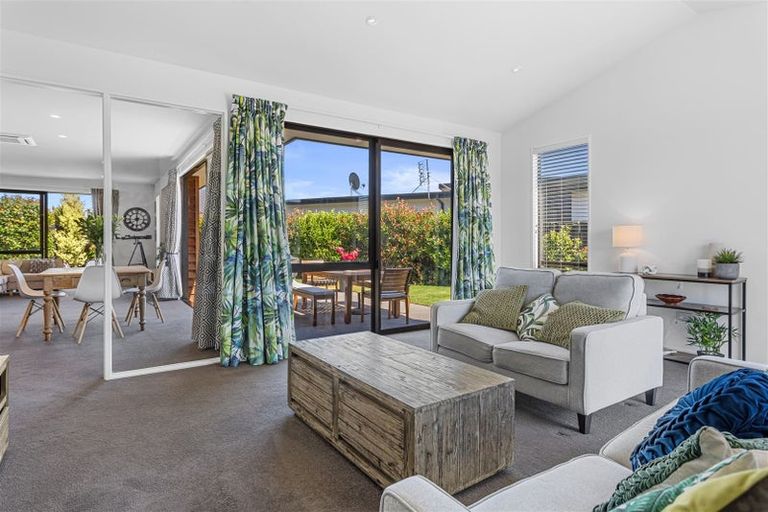 Photo of property in 9 Westpark Boulevard, Rangiora, 7400