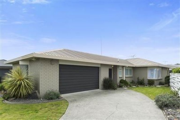 Photo of property in 20 Crisp Drive, Papamoa Beach, Papamoa, 3118