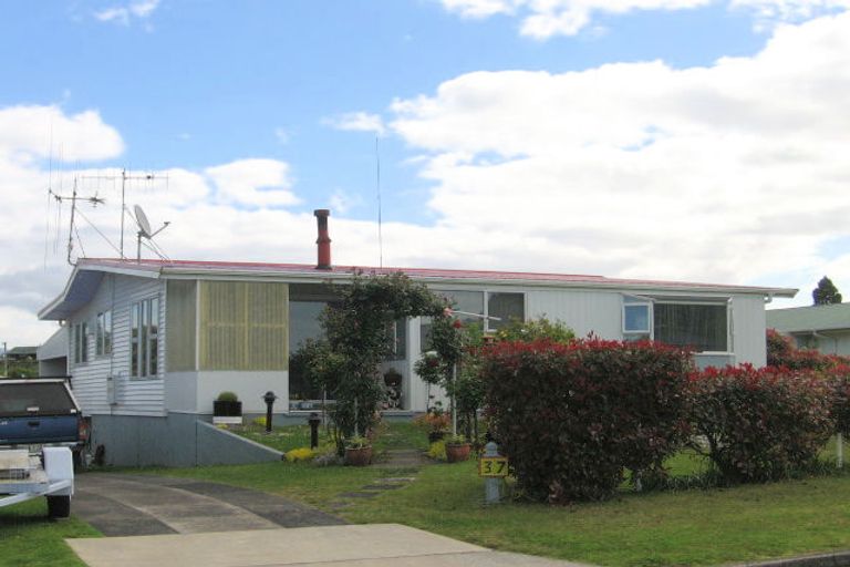 Photo of property in 37 Roretana Drive, Athenree, Waihi Beach, 3177