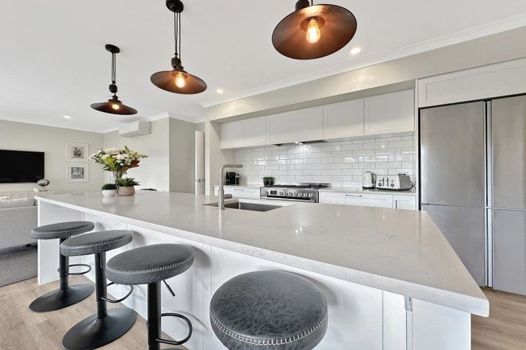 Photo of property in 7 Lochinvar Lane, Acacia Bay, Taupo, 3385