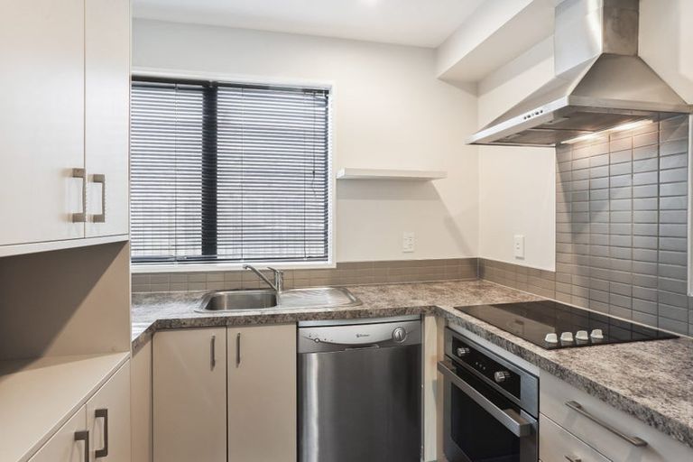 Photo of property in 4/14 London Street, Richmond, Christchurch, 8013