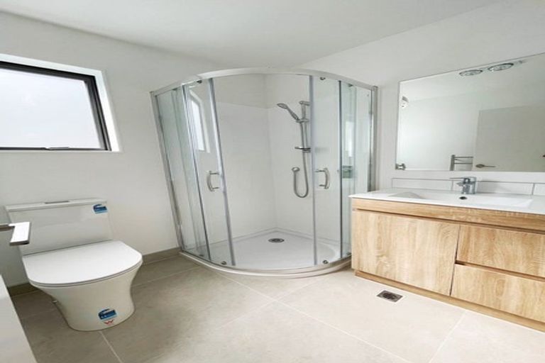 Photo of property in 15 Raupeti Lane, Henderson, Auckland, 0612