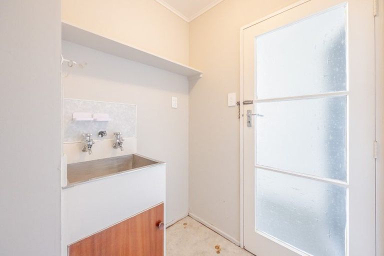 Photo of property in 2/17 Bowling Road, Greenmeadows, Napier, 4112