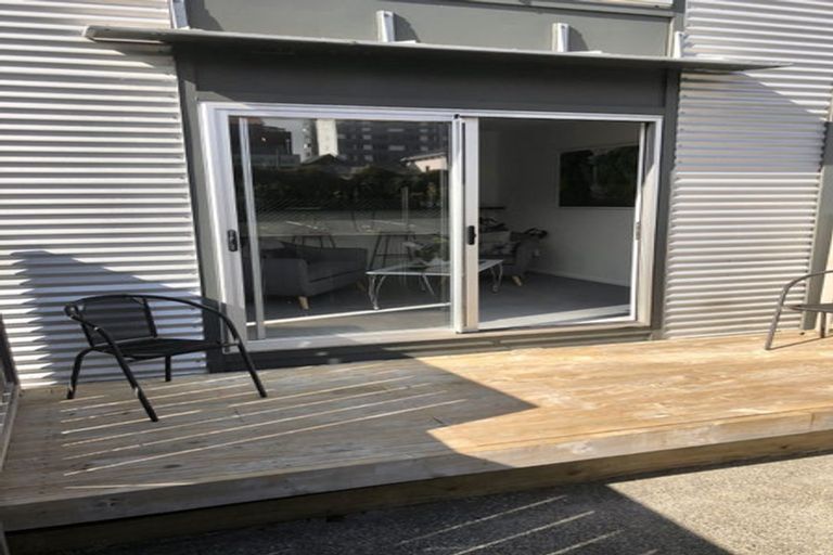 Photo of property in 5/3 Kelvin Grove, Te Aro, Wellington, 6011