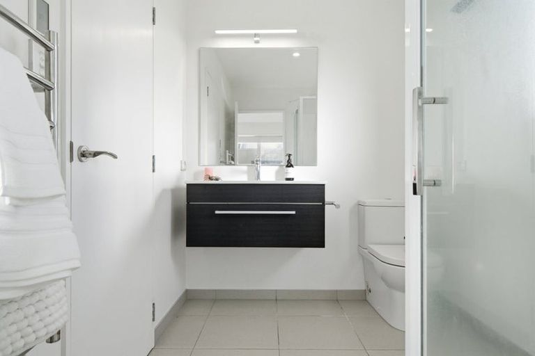 Photo of property in 2/505 Madras Street, St Albans, Christchurch, 8014