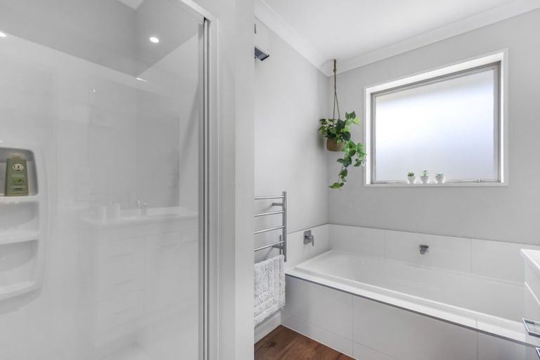 Photo of property in 2 Pukeko Place, Picton, 7220