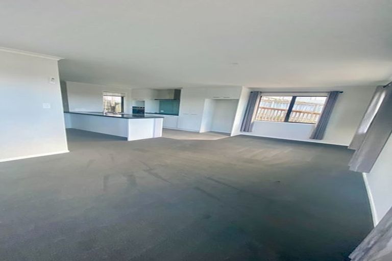 Photo of property in 9a Rishworth Avenue, Stanmore Bay, Whangaparaoa, 0932